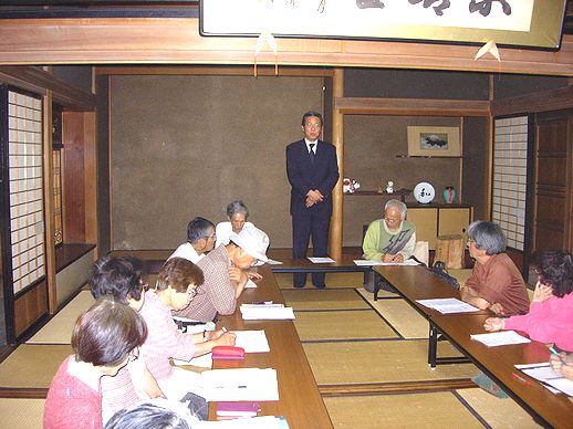 部屋も年代を感じさせます。